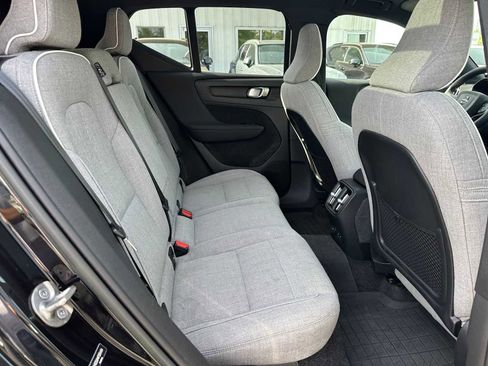 Certified 2023 Volvo XC40 Recharge Ultimate AWD/4WD image 12