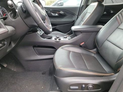 Used 2023 GMC Terrain AT4 w/ Infotainment Package II image 5