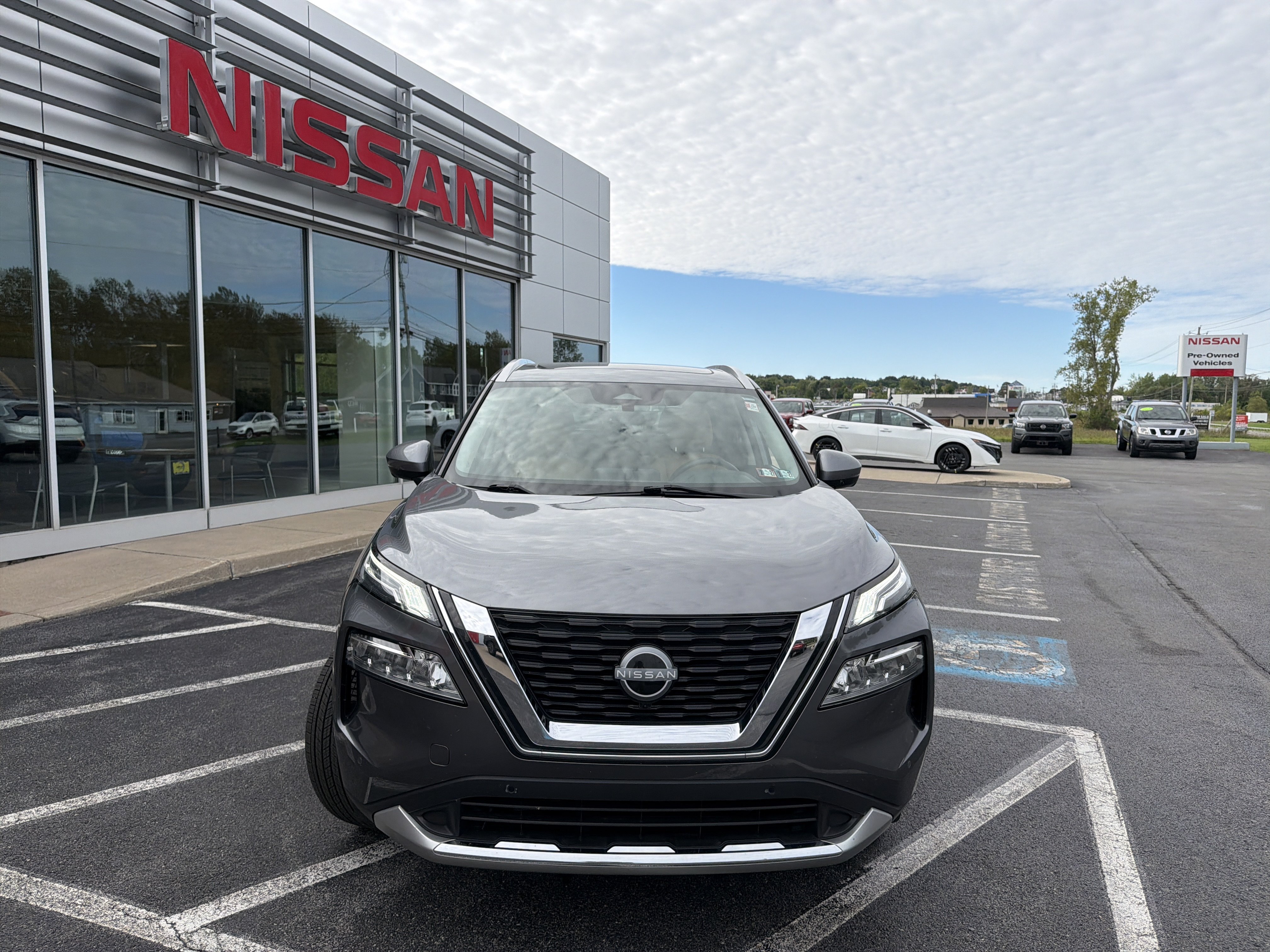 Certified 2023 Nissan Rogue Platinum AWD/4WD image 20