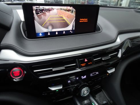 Used 2023 Acura MDX SH-AWD w/ Technology Package image 21