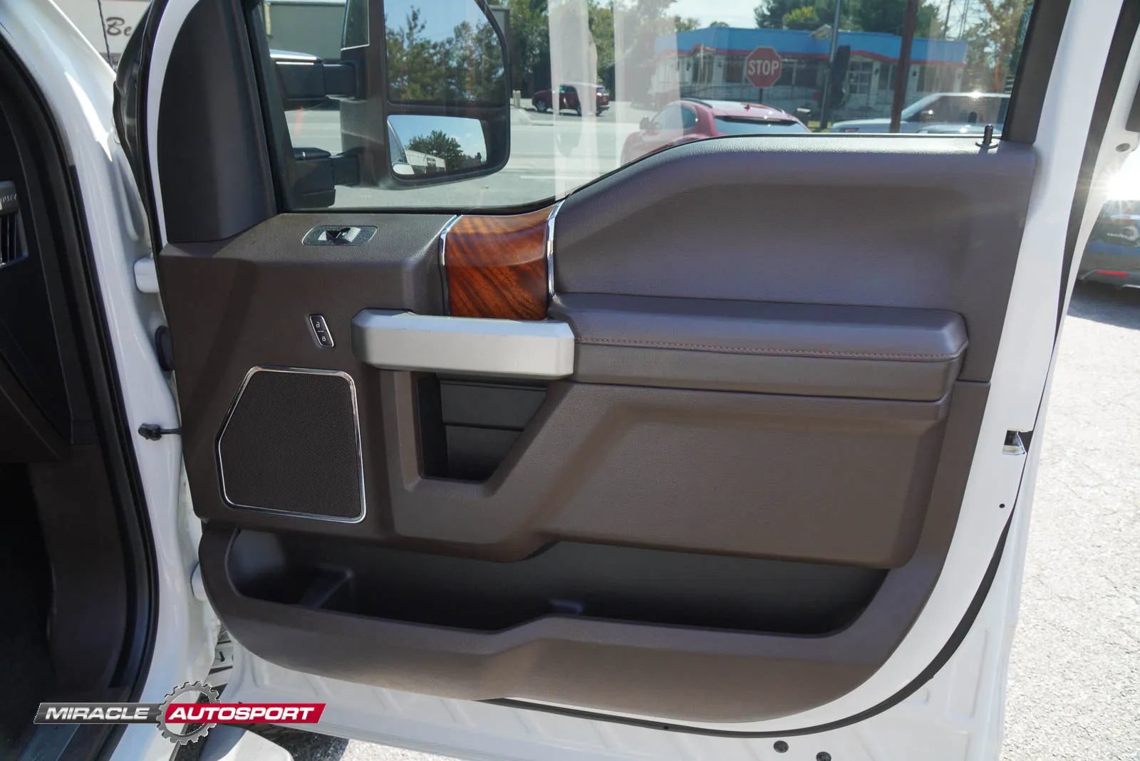 Used 2017 Ford F350 King Ranch w/ Tow Technology Bundle AWD/4WD image 29