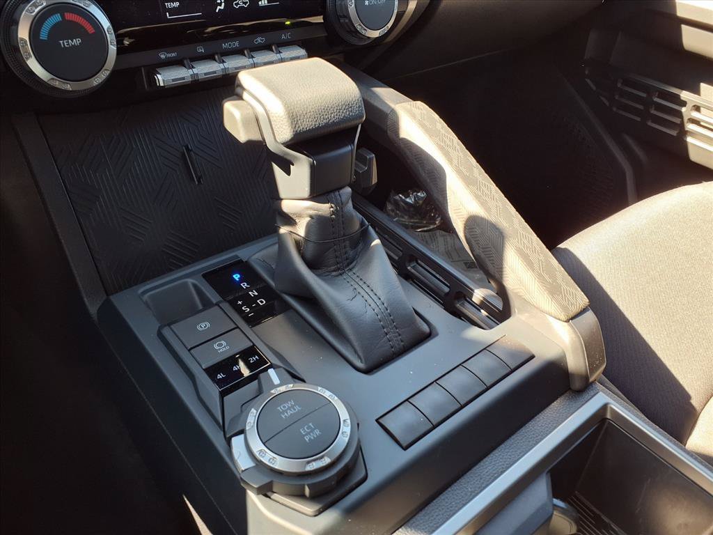Certified 2026 Toyota Tacoma SR5 AWD/4WD image 15