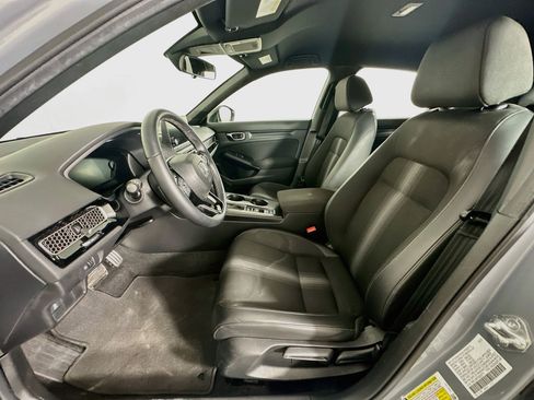Used 2025 Honda Civic Sport image 13