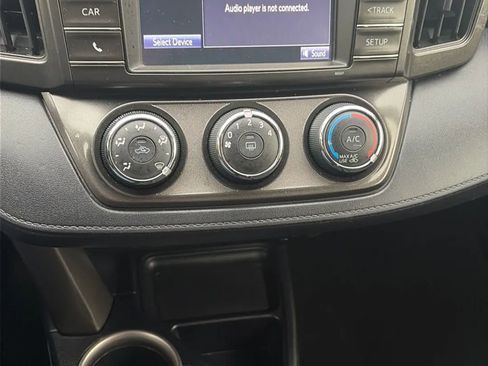 Used 2015 Toyota RAV4 LE image 40