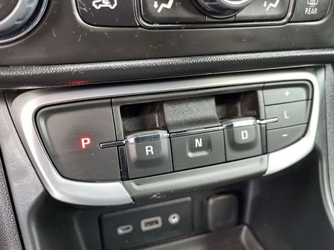 Used 2023 GMC Terrain SLE w/ Driver Convenience Package FWD image 22