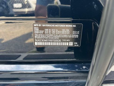 Used 2024 BMW X7 xDrive40i w/ M Sport Package AWD/4WD image 17