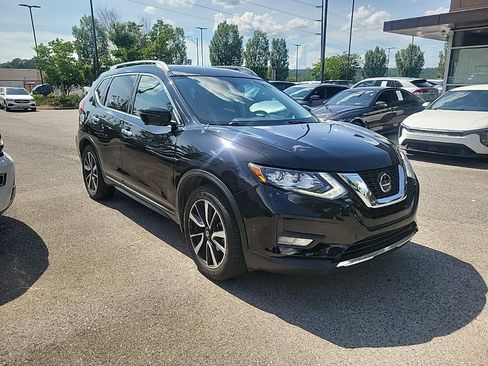 Used 2020 Nissan Rogue SL w/ Premium Package FWD image 2