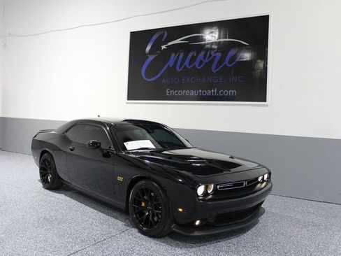 Used 2018 Dodge Challenger R/T Scat Pack image 6