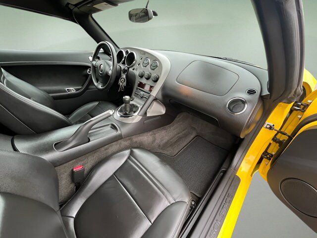 Used 2007 Pontiac Solstice Convertible w/ Premium Package RWD image 24