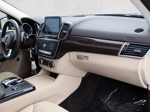 Used 2017 Mercedes-Benz GLS 450 GLS 450 image 27