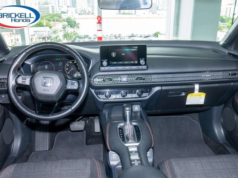 Certified 2025 Honda HR-V Sport image 18