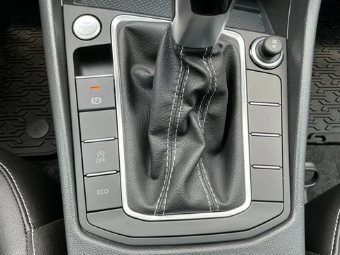 New 2026 Volkswagen Jetta SE FWD image 23