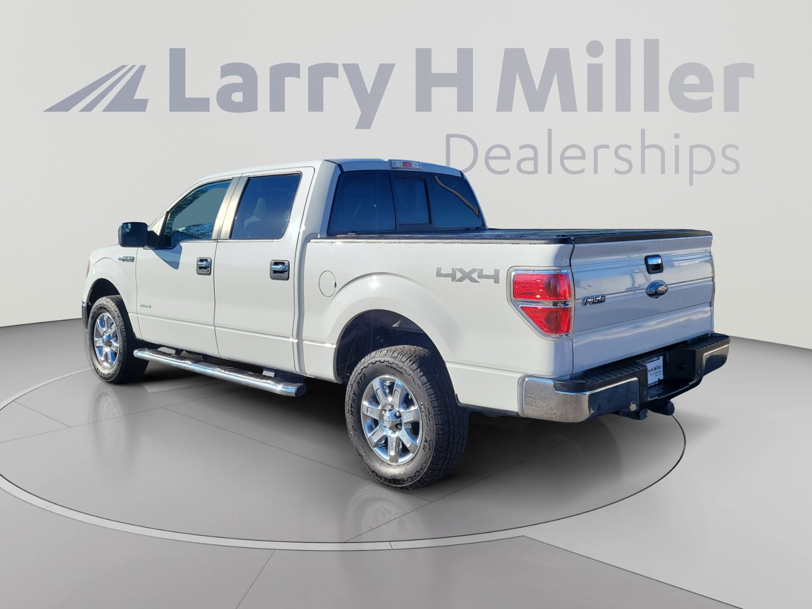 Used 2014 Ford F150 XLT w/ Equipment Group 302A Luxury AWD/4WD image 3