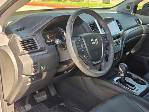 Used 2019 Honda Ridgeline RTL-T image 12