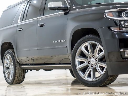 Used 2018 Chevrolet Suburban Premier image 4