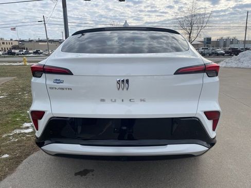 Used 2025 Buick Envista Sport Touring image 11