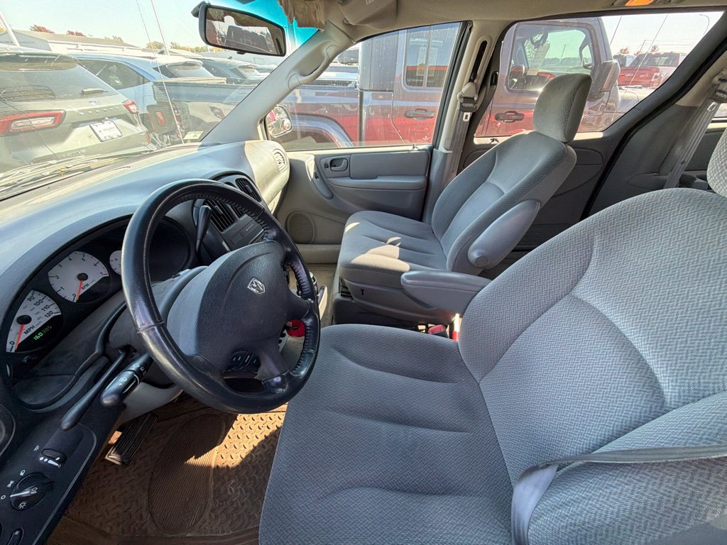 Used 2005 Dodge Grand Caravan SXT FWD image 5
