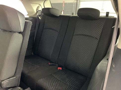 Used 2019 Dodge Journey SE w/ Premium Group image 27