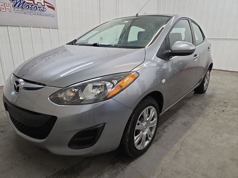 Used 2014 MAZDA MAZDA2 Sport image 4