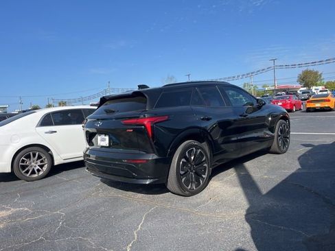 Used 2024 Chevrolet Blazer EV RS image 2