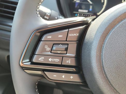 Used 2025 Subaru Forester Premium image 8