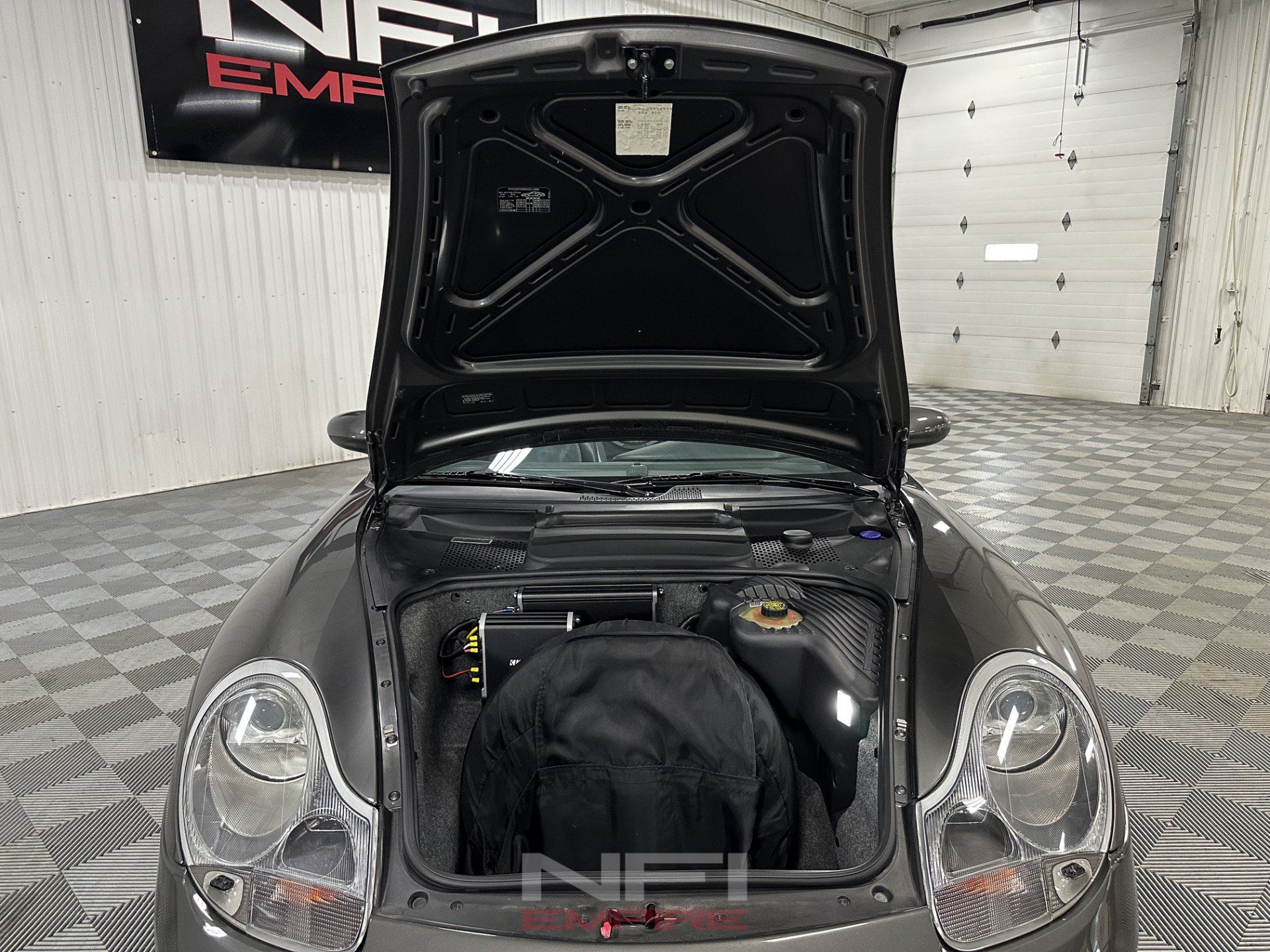 Used 2000 Porsche 911 Cabriolet image 49