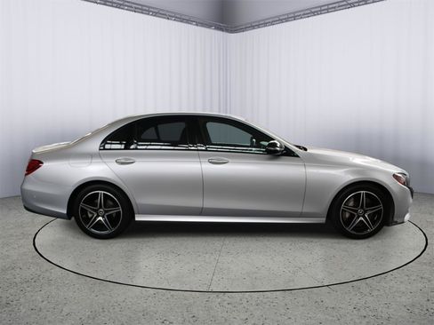 Used 2018 Mercedes-Benz E 300 image 8