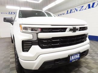 Used 2024 Chevrolet Silverado 1500 RST video 3