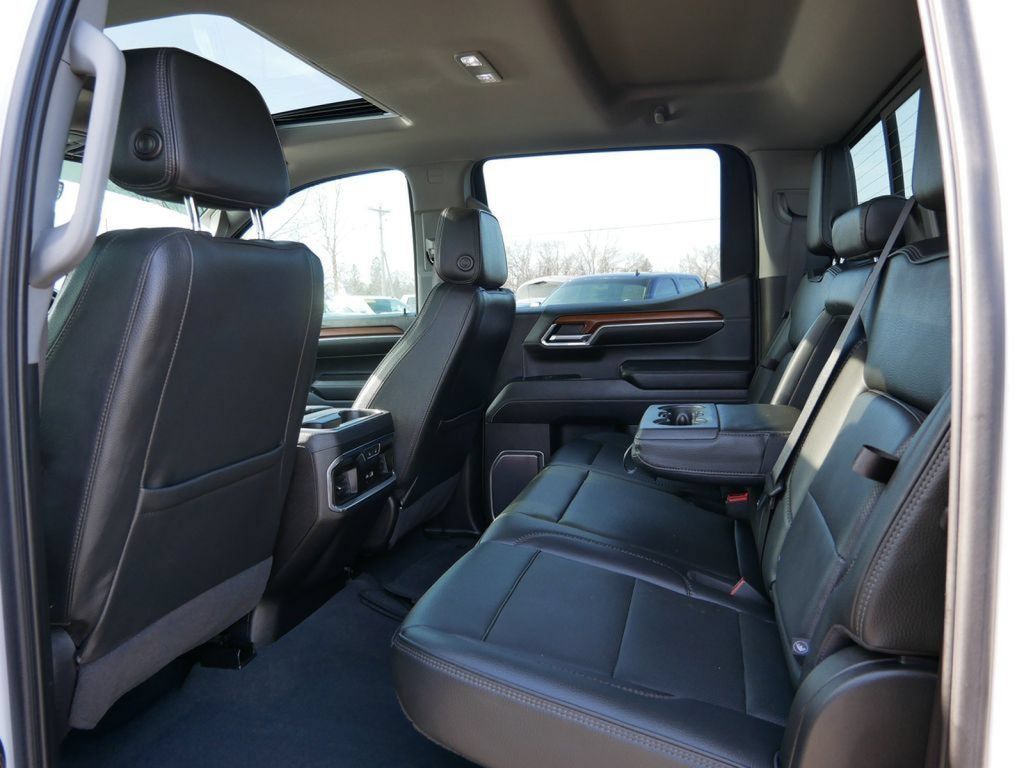 Used 2023 GMC Sierra 1500 Denali w/ Denali Reserve Package AWD/4WD image 16