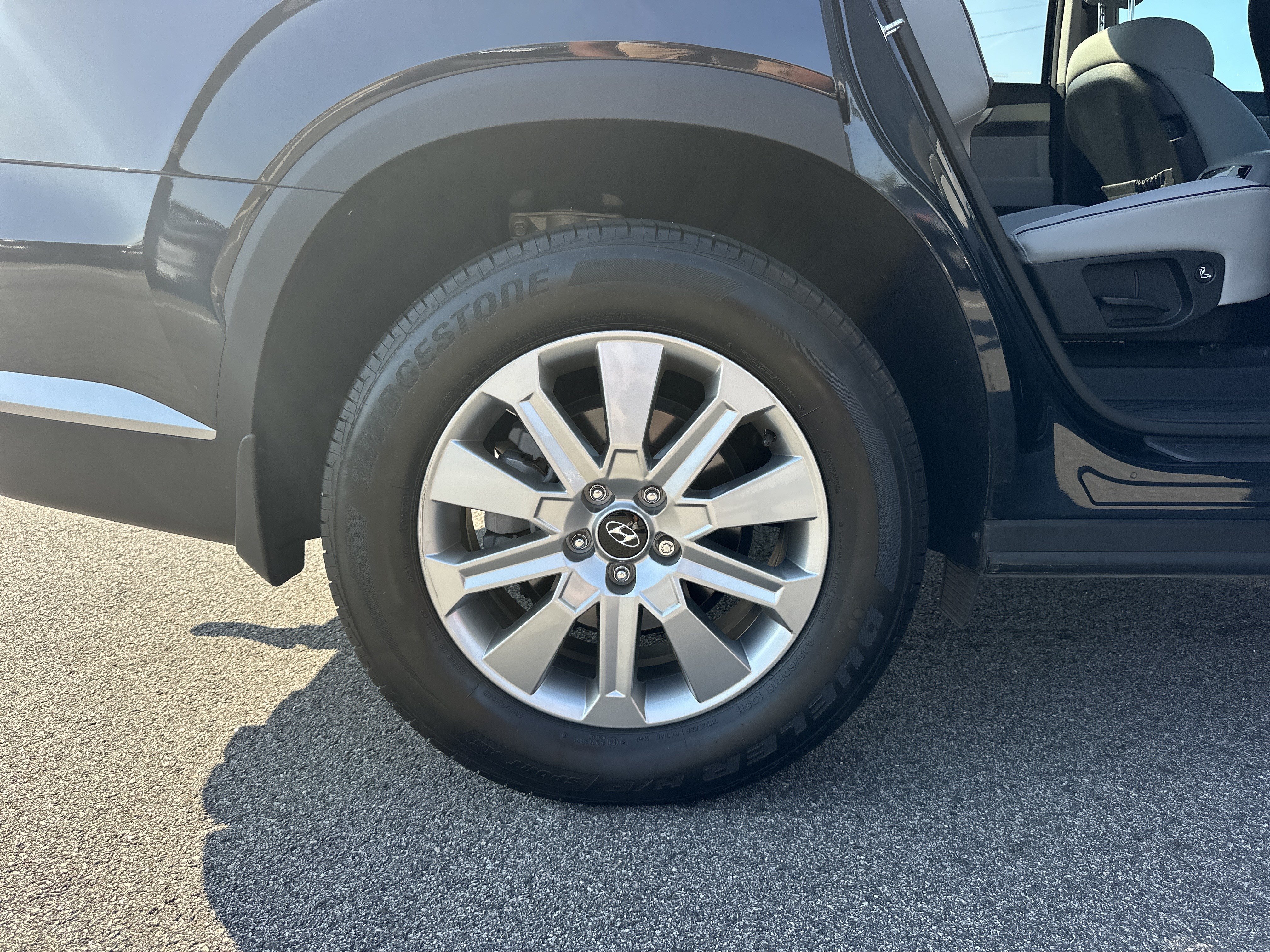 Used 2024 Hyundai Palisade SEL FWD image 18