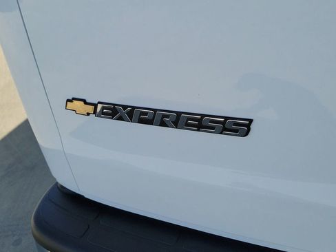 New 2026 Chevrolet Express 2500 w/ Driver Convenience Package RWD image 17