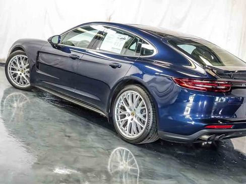 Used 2018 Porsche Panamera 4S AWD/4WD image 11