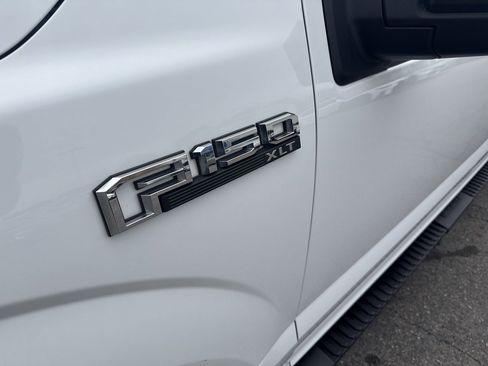 Used 2018 Ford F150 XLT w/ Trailer Tow Package image 10