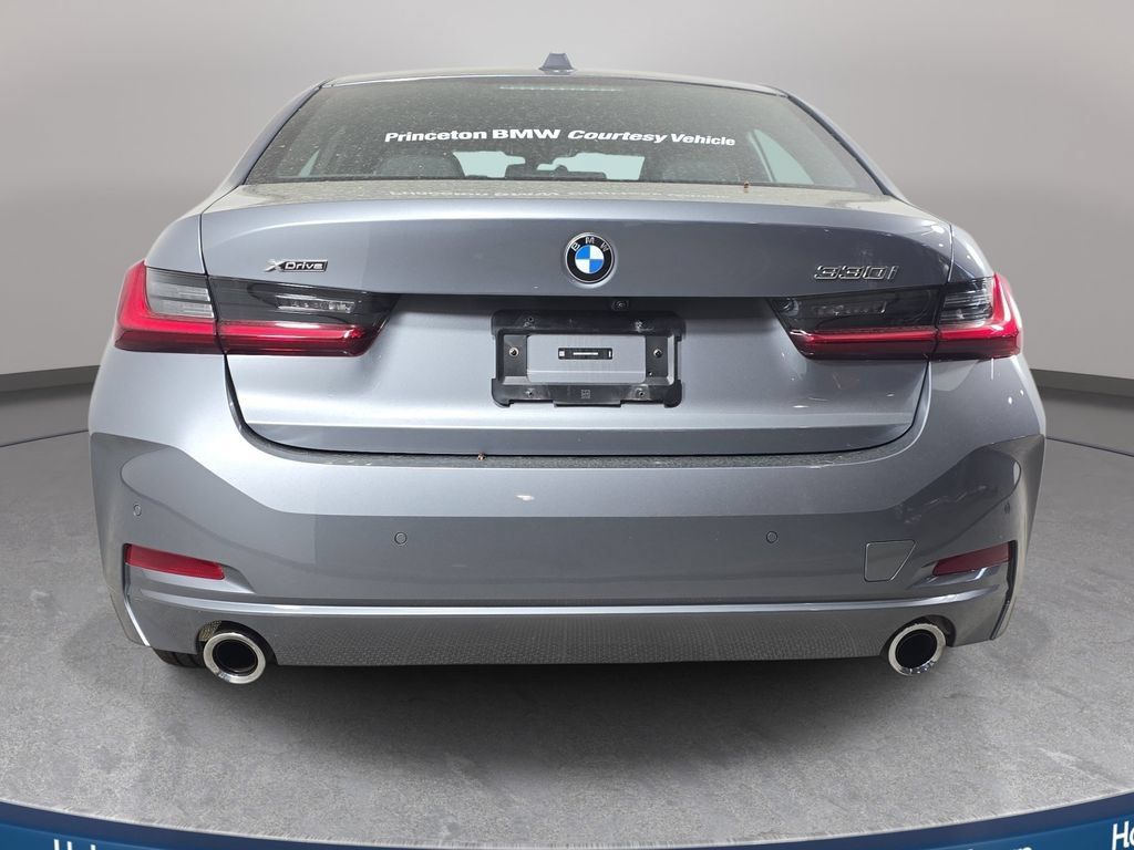 Used 2025 BMW 330i xDrive Sedan w/ Convenience Package AWD/4WD image 7
