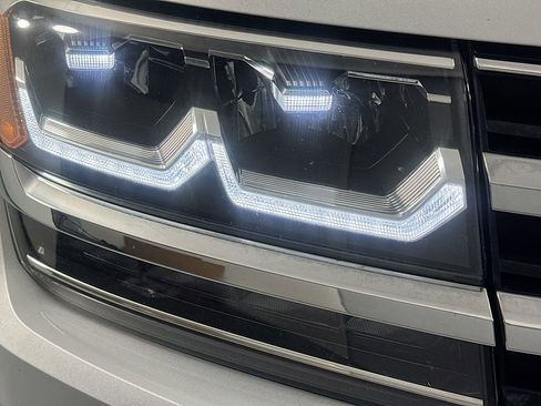 Used 2019 Volkswagen Atlas S image 36