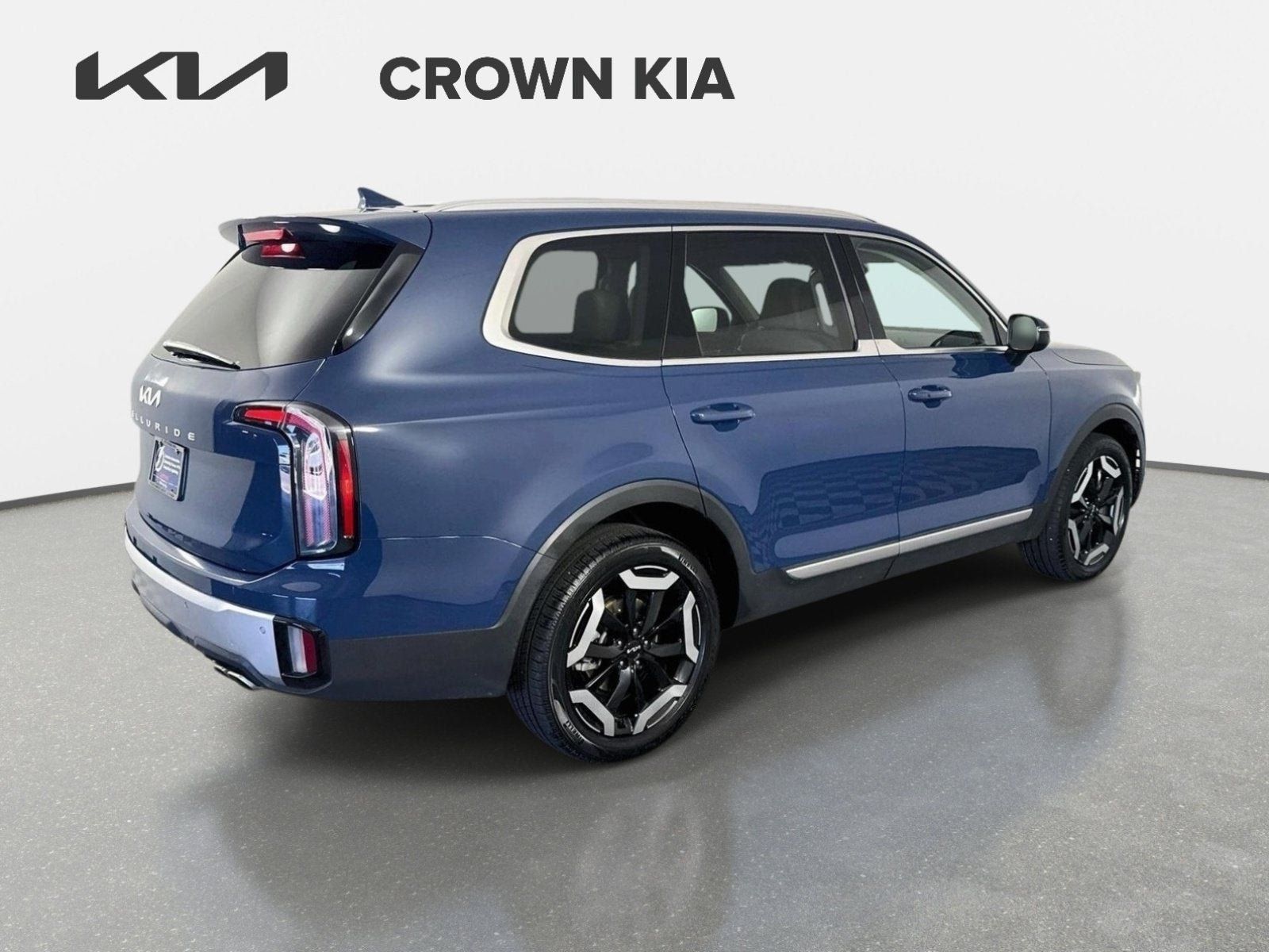 Certified 2023 Kia Telluride EX w/ EX Captain's Chair Package FWD image 5