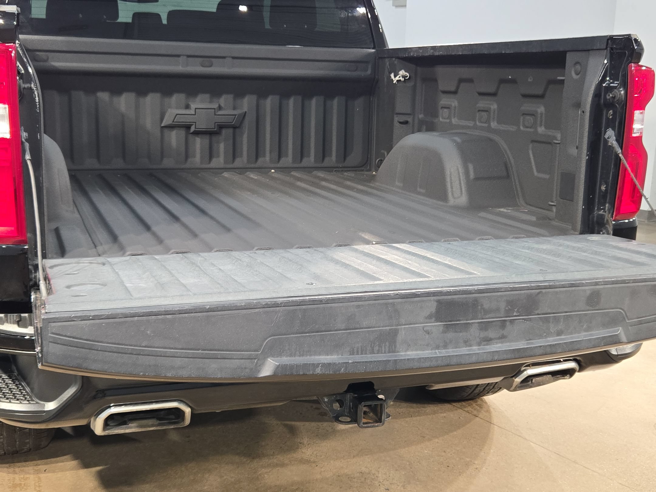 Used 2021 Chevrolet Silverado 1500 RST AWD/4WD image 18