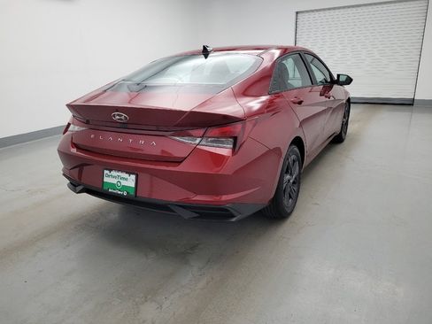Used 2023 Hyundai Elantra SEL FWD image 9