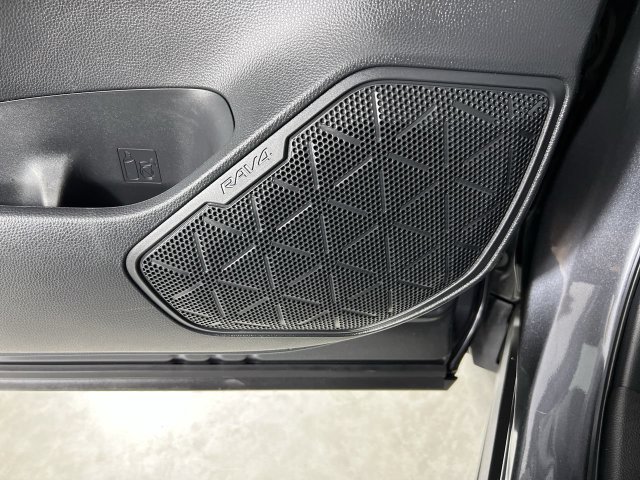 Used 2022 Toyota RAV4 XSE w/ Premium Package AWD/4WD image 25