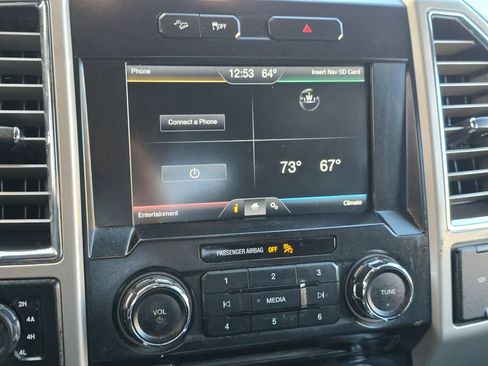 Used 2015 Ford F150 Lariat image 21