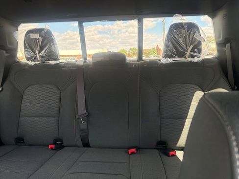 New 2026 RAM 1500 Express AWD/4WD image 15