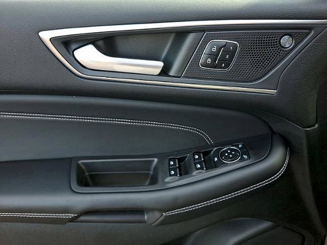 Certified 2023 Ford Edge Titanium AWD/4WD image 13