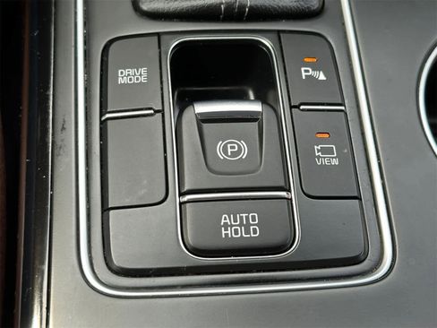 Used 2019 Kia Sorento SX image 21