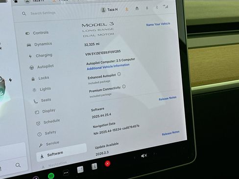 Used 2018 Tesla Model 3 Long Range image 17