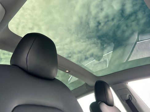 Used 2020 Tesla Model 3 Standard Range Plus image 15