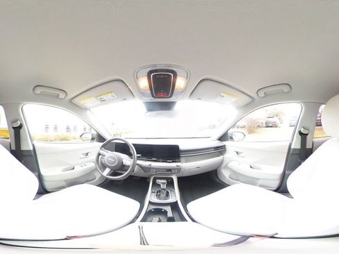 Used 2025 Hyundai Kona SEL image 45