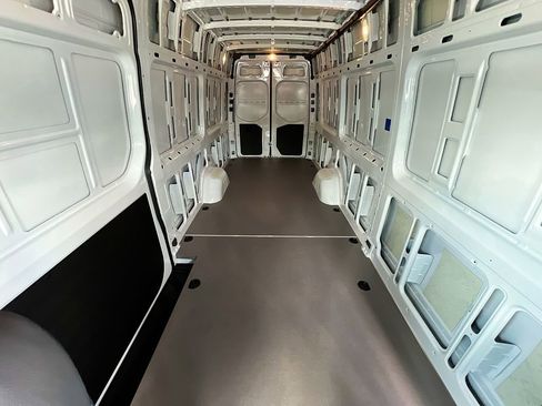 New 2025 Mercedes-Benz Sprinter 2500 image 21