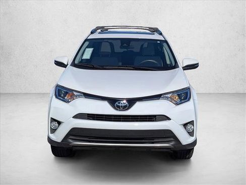 Used 2017 Toyota RAV4 XLE image 2