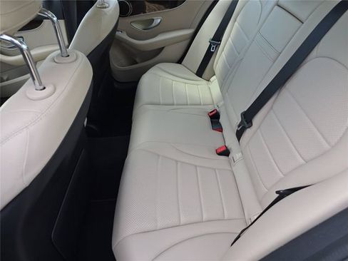 Used 2016 Mercedes-Benz C 300 4MATIC Sedan image 16