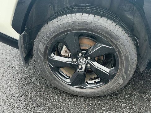 Certified 2021 Toyota RAV4 XSE AWD/4WD image 5